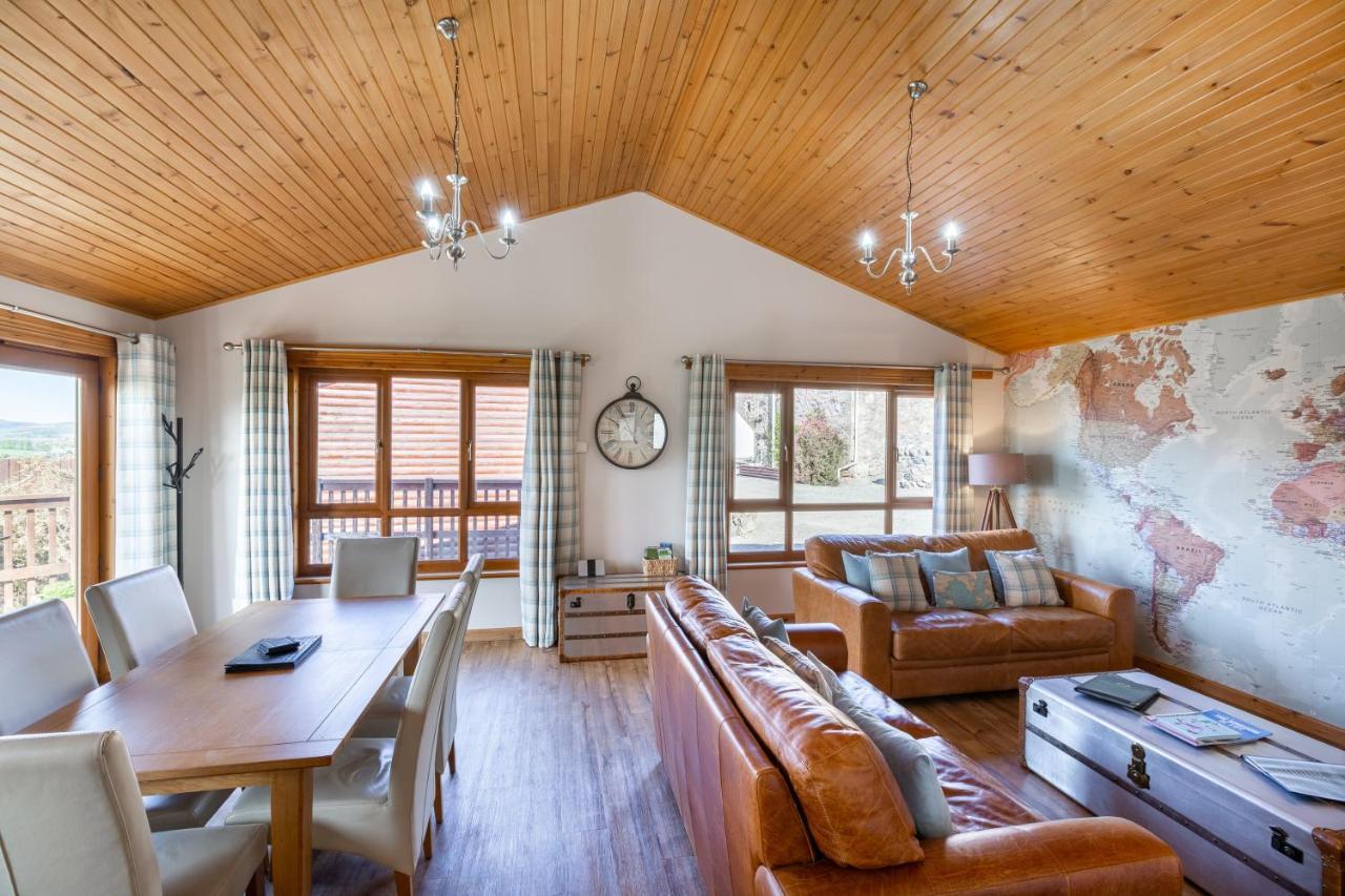 Douglas Fir Lodge With Hot Tub Near Cupar Fife Luthrie Kültér fotó