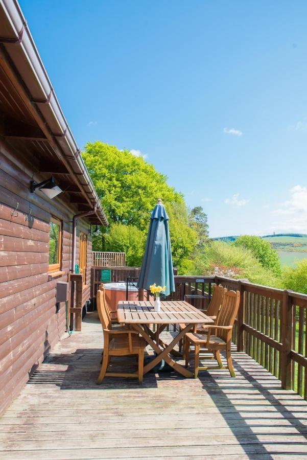 Douglas Fir Lodge With Hot Tub Near Cupar Fife Luthrie Kültér fotó