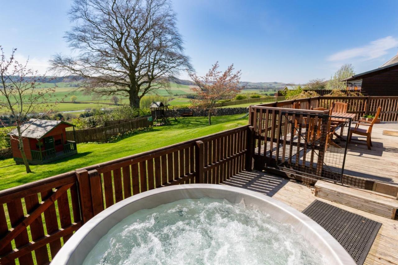 Douglas Fir Lodge With Hot Tub Near Cupar Fife Luthrie Kültér fotó